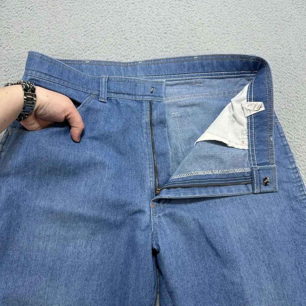 Vintage Wrangler Jeans Men's 34x26.5 Blue Light Denim Flared Pleated Work Casual